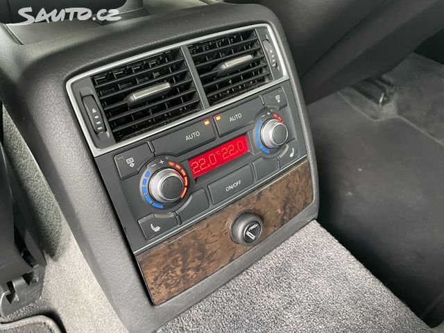 Audi A8, 3,0TDI FACELIFT BOSE - Photo 14